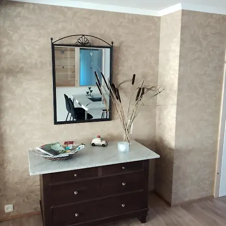 La Loge 53 *