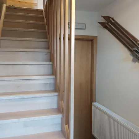 La Loge 53 *